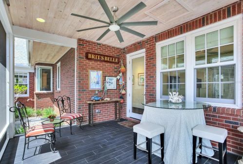 2820 Fountain Blvd, Tampa FL  33609-4012 exterior