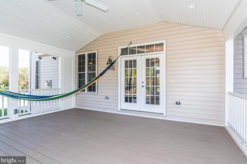 8106 Ashton St, Alexandria VA 22309-1345 exterior