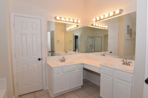 9404 Crossvine Ln, Frisco TX 75035-6030 exterior