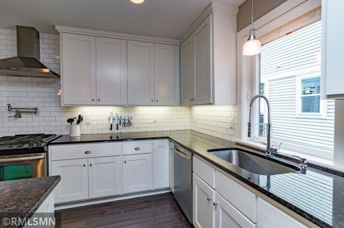 1329 Hartford Ave, Saint Paul MN 55116-1648 exterior