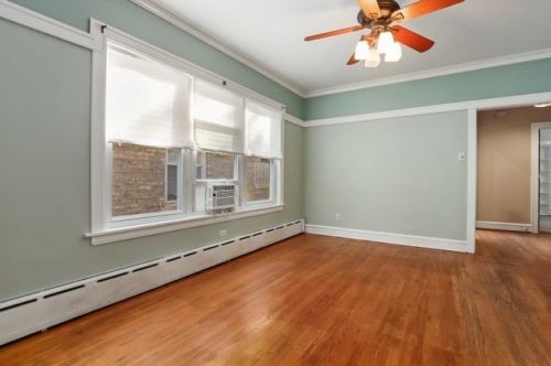 5004 Tripp Ave, Chicago IL 60630-2724 exterior