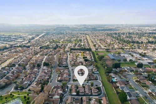 2171 Snowberry Rd, Tustin CA 92780-6931 exterior