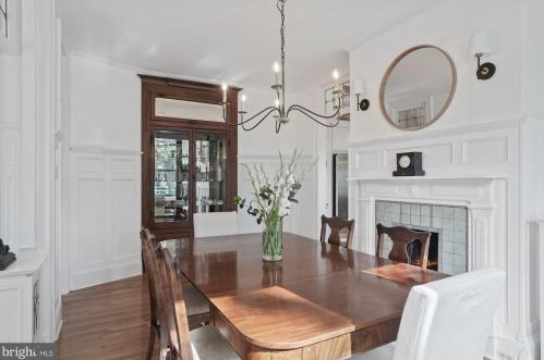 801 Independence Ave, Washington DC 20003-1317 exterior