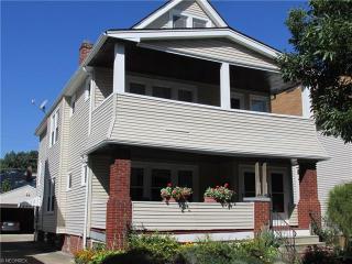 2126 Richland Ave, Cleveland, OH 44107-6066