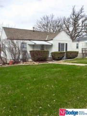 2140 40th St, Omaha NE  68105-2921 exterior