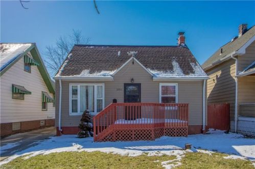 13511 Puritas Ave, Cleveland OH  44135-2933 exterior