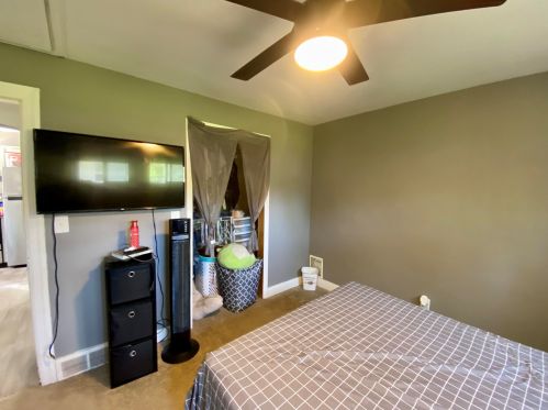 2283 Hudson St, Meskegon MI 49441-3221 exterior