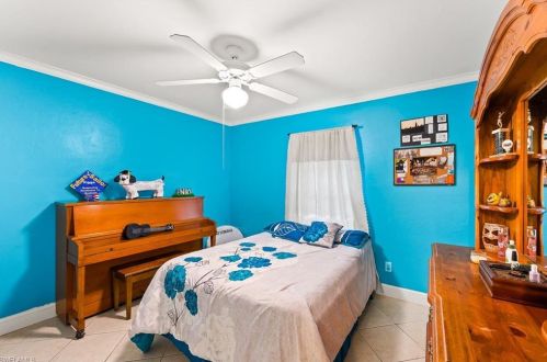 580 16 St, Naples FL 34117-9420 exterior