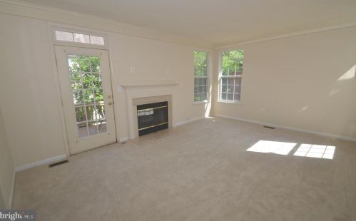 6317 Alderman Dr, Alexandria VA 22315-3731 exterior