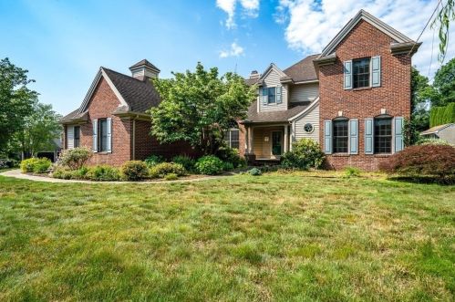 26 Pheasants Xing, West Springfield MA  01089-2454 exterior