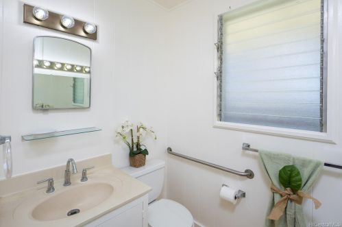 1835 10 Ave, Honolulu HI 96816-2907 exterior