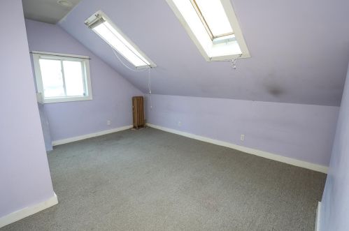 38 4 St, Dover NH 03820-2985 exterior