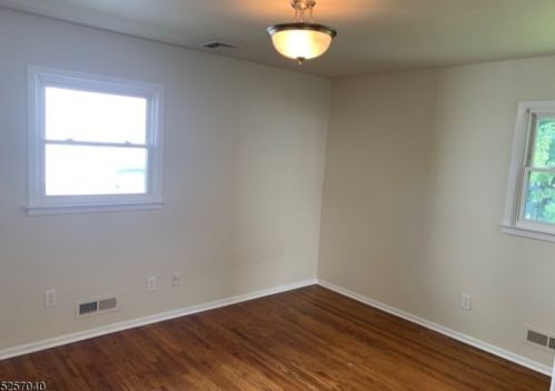 59 Campbell Ave, Edison NJ  08817-3406 exterior