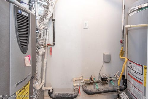 164 Brookfield Dr, Jackson Twp NJ  08527-3860 exterior