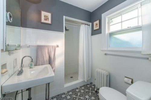 109 Christopher St, Montclair NJ 07042-4227 exterior