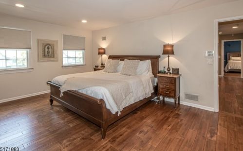 10 Marion Ln, Scotch Plains NJ 07076-2925 exterior