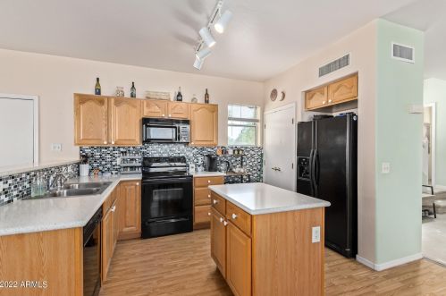 7409 40 Ave, Phoenix AZ 85009-1264 exterior