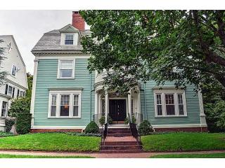 46 Cooke St, Providence, RI 02906-3102