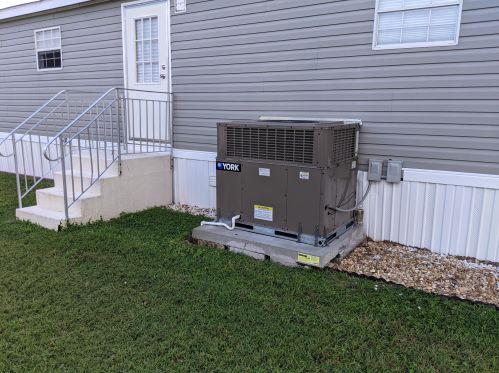 16 Calle De Lagos, Fort Pierce FL 34951-2862 exterior