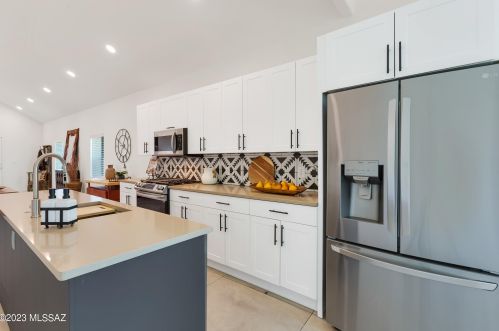 930 8th Ave, Tucson AZ  85701-3014 exterior