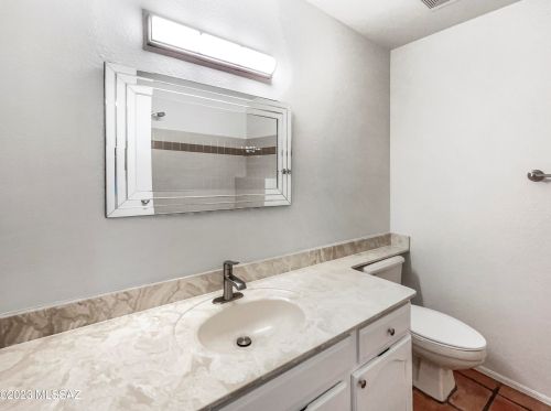 9641 Caldwell Dr, Tucson AZ  85747-9220 exterior