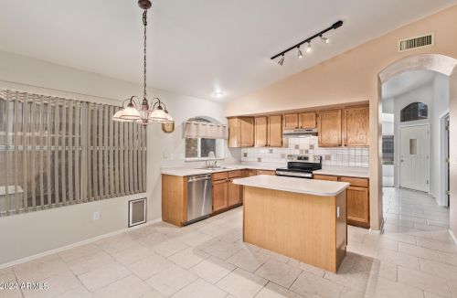 1384 Apollo Ct, Chandler AZ 85286-6216 exterior