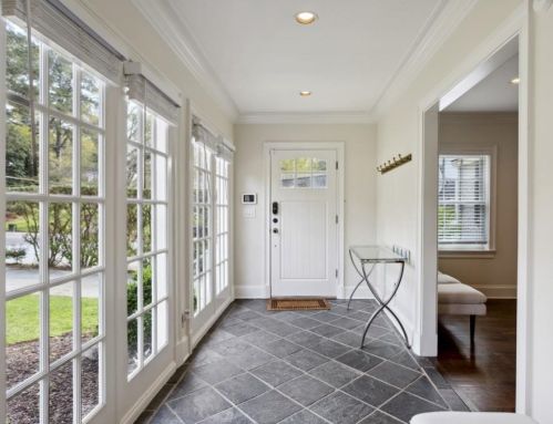 525 Brentwood Dr, Atlanta GA  30305-3408 exterior