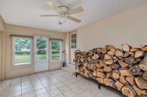 5788 Riverview Dr, Kalamazoo MI 49004-1549 exterior