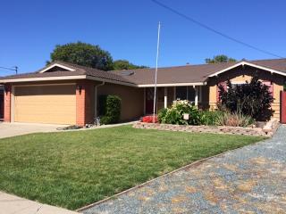 1320 Kentucky Dr, Concord CA  94521-4645 exterior