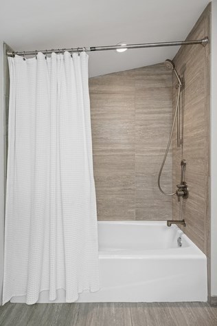 2019 Fletcher St, Chicago IL 60634-4006 exterior