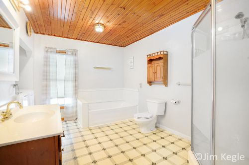 122 Lincoln St, Grant MI 49327-9115 exterior