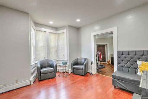 252 Admiral St, Providence RI 02908-1350 exterior