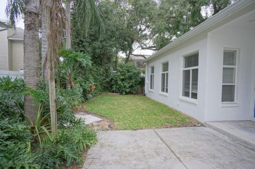 3202 Fielder St, Tampa FL  33611-2912 exterior
