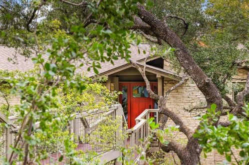 804 Canyon Creek Dr, Austin TX  78746-2826 exterior