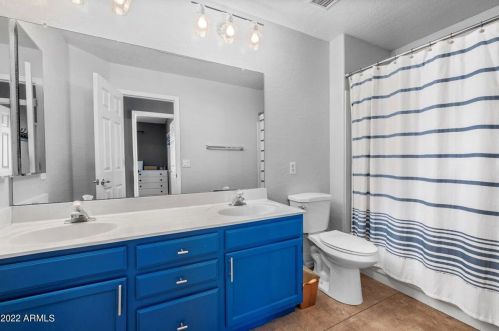 5021 Ivanhoe St, Chandler AZ 85226-2078 exterior