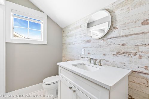 170 Osborne Ave, Point Pleasant Beach NJ  08742-4624 exterior