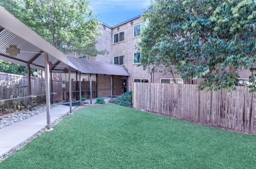 1500 Garrett Ave, Dallas TX  75206-2014 exterior