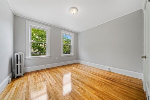 31 Hitchcock Rd, Worcester MA 01603-2622 exterior