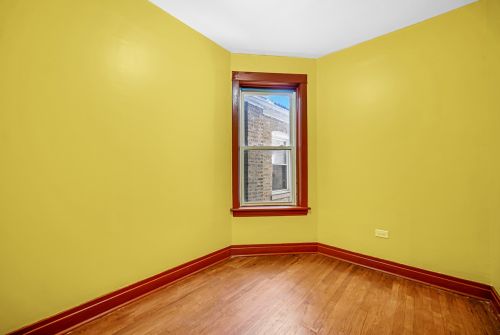 1020 Springfield Ave, Chicago IL 60624-4025 exterior