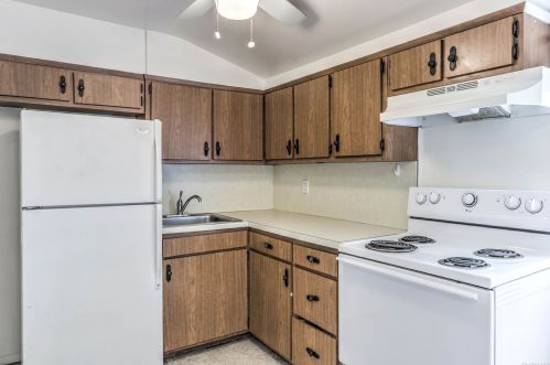 1573 10th St, Babylon NY  11704-3835 exterior