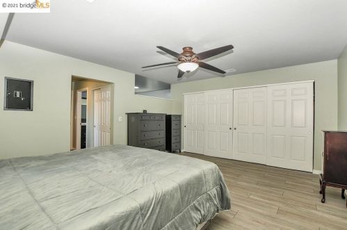 1180 Ridgemont Pl, Concord CA 94521-4831 exterior