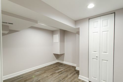 5317 Massasoit Ave, Chicago IL 60638-2854 exterior