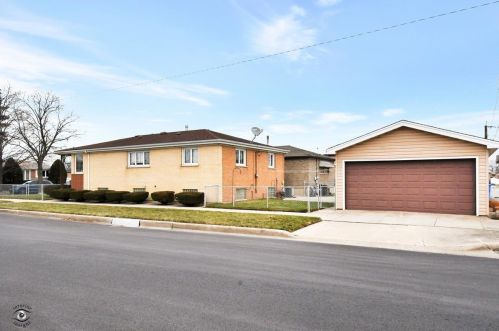 2701 127th St, Chicago IL 60803-1927 exterior