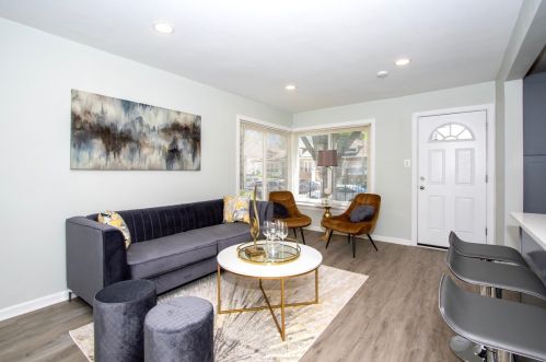 6732 Oakley Ave, Chicago IL  60636-2406 exterior