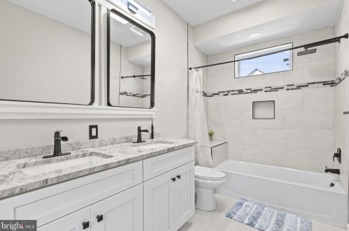 2216 30th St, Washington DC  20020-3369 exterior