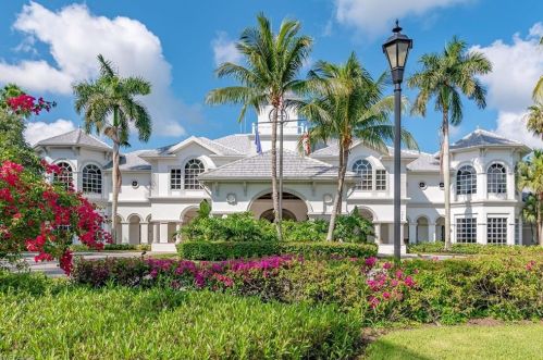 8448 Bent Creek Ct, Naples FL 34114-9400 exterior