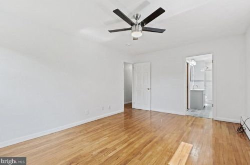 8 Maddock Dr, Trenton NJ 08628-2308 exterior