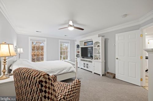 951 Rhonda Pl, Leesburg VA  20175-5632 exterior