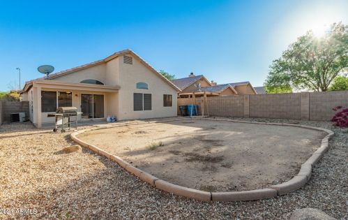 2220 Escuda Rd, Phoenix AZ 85050-3516 exterior