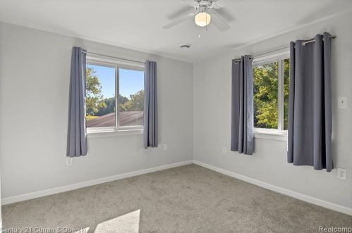 1787 Sashabaw Rd, Brandon MI  48462-9163 exterior